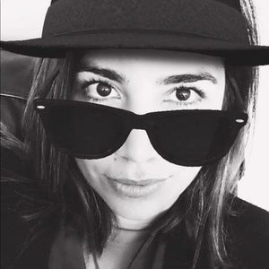 Meet your Posher, Amri.